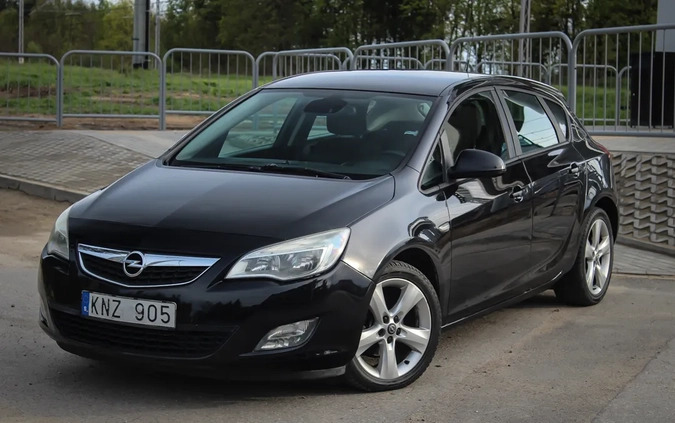 Opel Astra cena 21900 przebieg: 241000, rok produkcji 2009 z Ciechanów małe 407